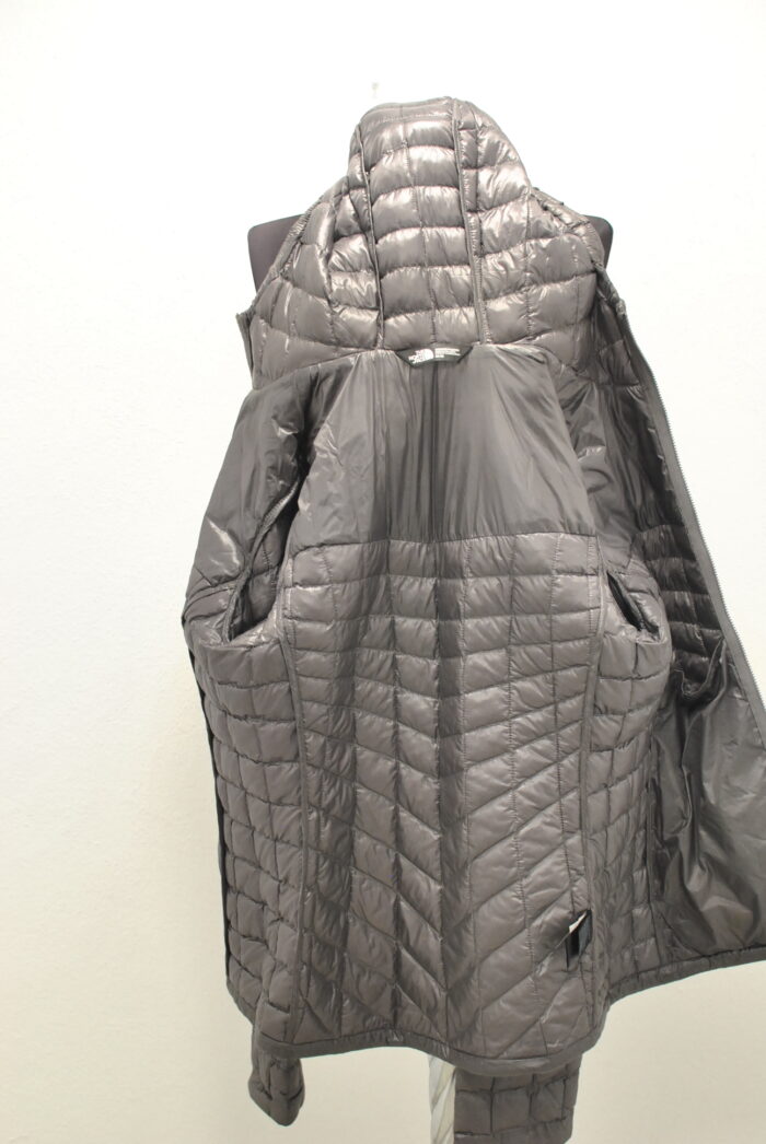 The North Face geaca cu gluga pentru femei marimea M - imagine 4