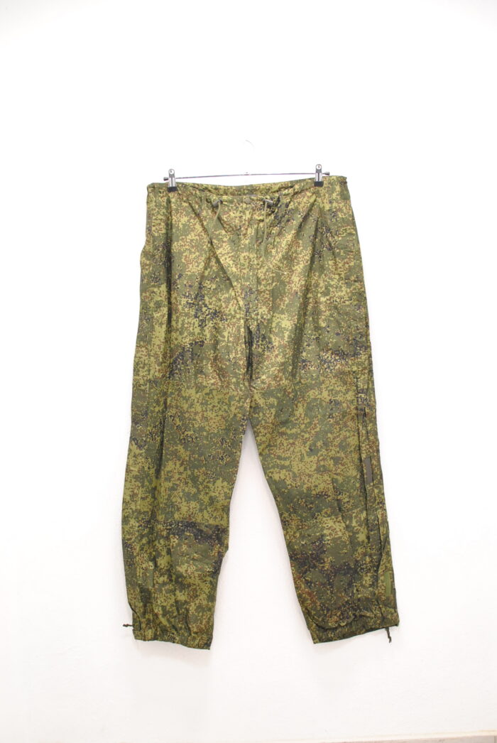 Pantalon impermeabil suprapants imprimeu comando pentru pescari/vanatori marimea L - imagine 1