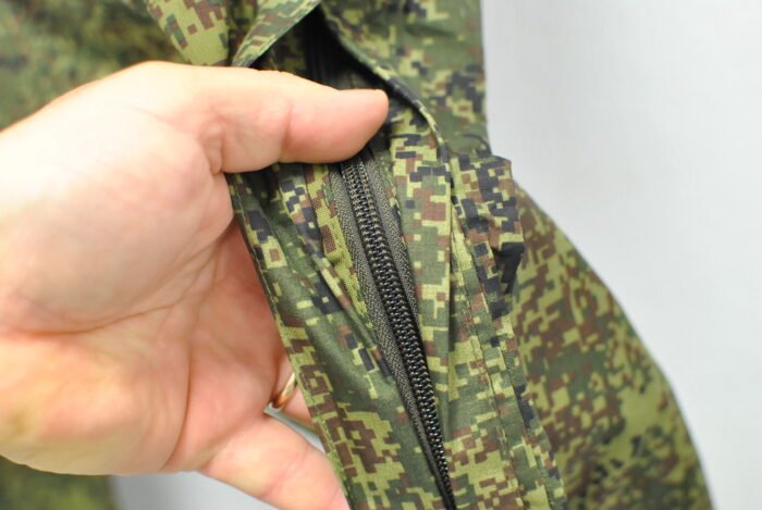 Pantalon impermeabil suprapants imprimeu comando pentru pescari/vanatori marimea L - imagine 2