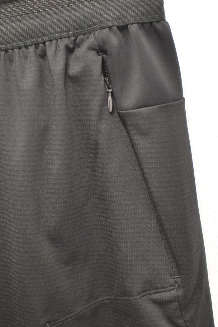 Adidas pantalon scurt marimea XL - imagine 4