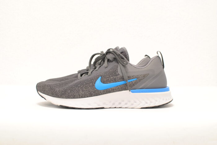 Nike React adidasi sport pe diverse marimi - imagine 3