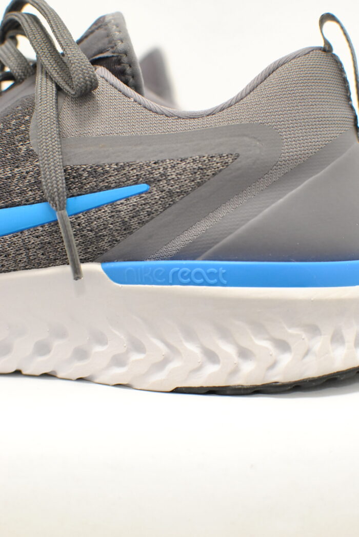 Nike React adidasi sport pe diverse marimi - imagine 2