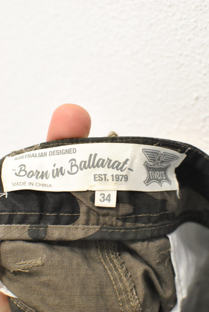 Rivers pantalon scurt imprimeu comando marimea 34 - imagine 5