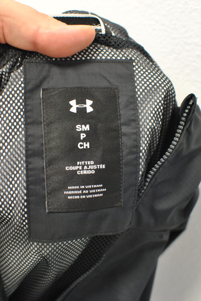 Under Armour geaca impermeabila de femei marimea S - imagine 7