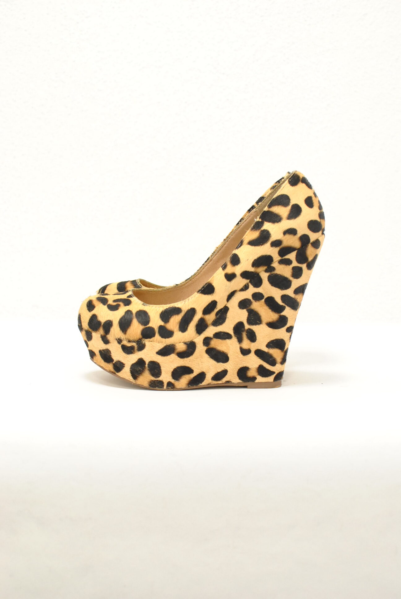 DSC_0240 Steve Maden pantofi extravaganti din piele cu blana scurta animal print marimea 36 sau 22.5 cm - imagine 1