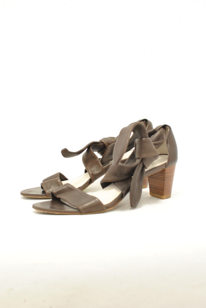 Accessoire Diffusion sandale de piele marimea 38 - imagine 4