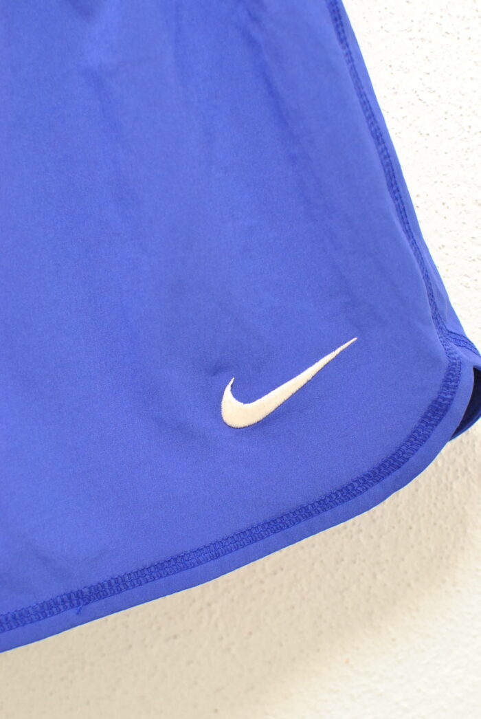 Nike pantaloni scurti sport de femei marimea S - imagine 2