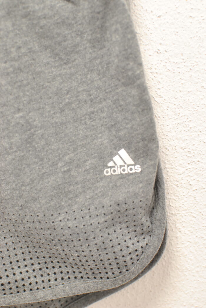 Adidas pantalon scurt de femei marimea M - imagine 2