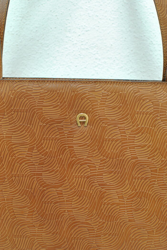 Aigner Luxury geanta de umar din piele embosata , pentru femei - imagine 7