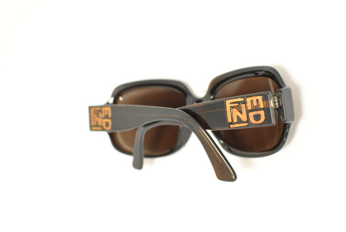 Fendi ochelari de soare pentru femei , model rar , vintage - imagine 13