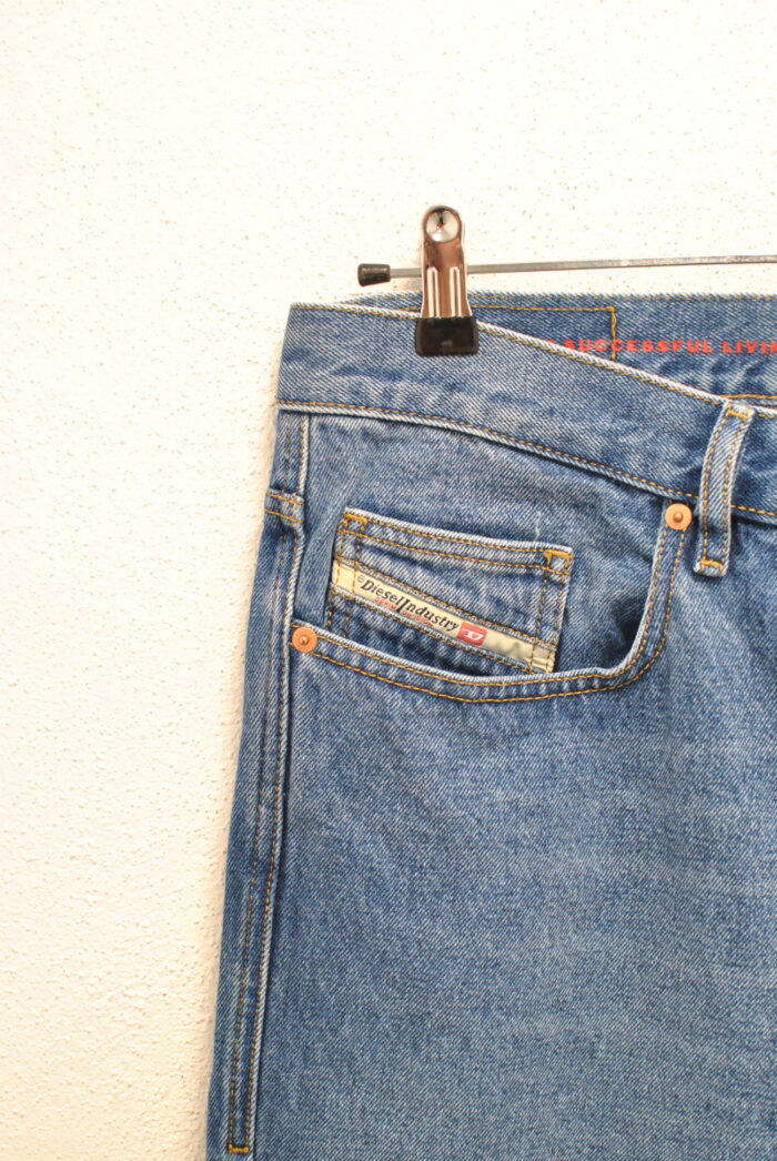 Diesel blug de barbati marimea 36 cu 32 - imagine 2