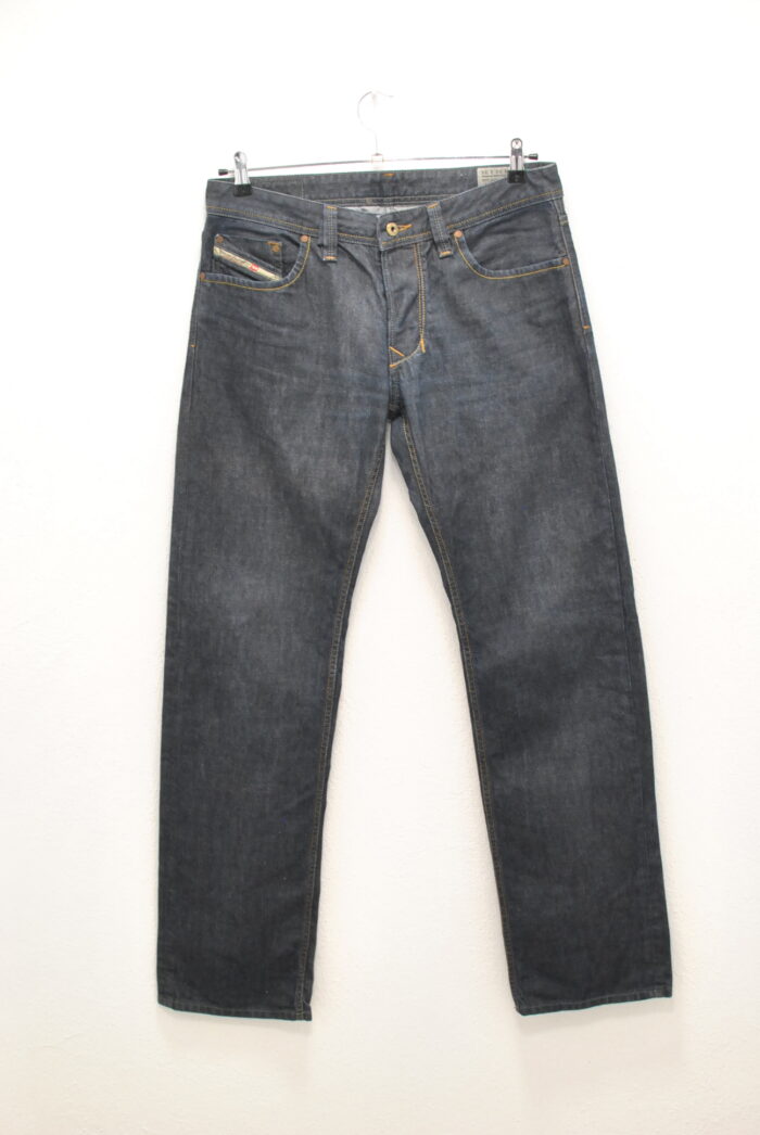 Diesel Larkee Regular-Straight blug de barbati marimea 33/34 - imagine 1