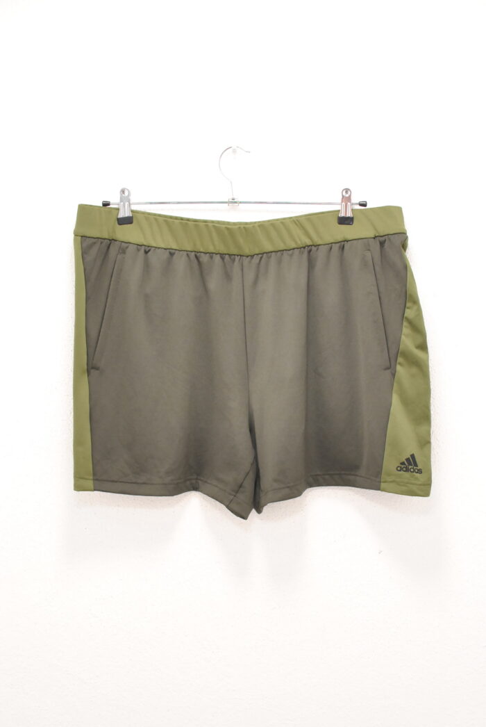 Adidas pantalon scurt , sport de barbati marimea XXL - imagine 1