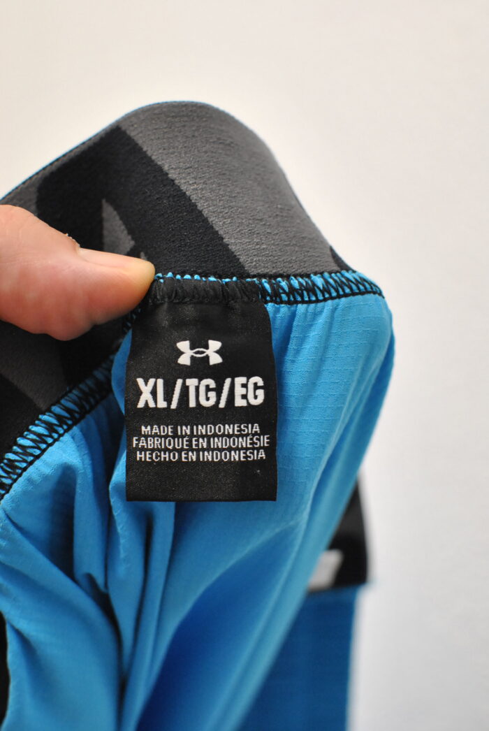 Under Armour pantalon scurt sport de barbati marimea XL - imagine 4