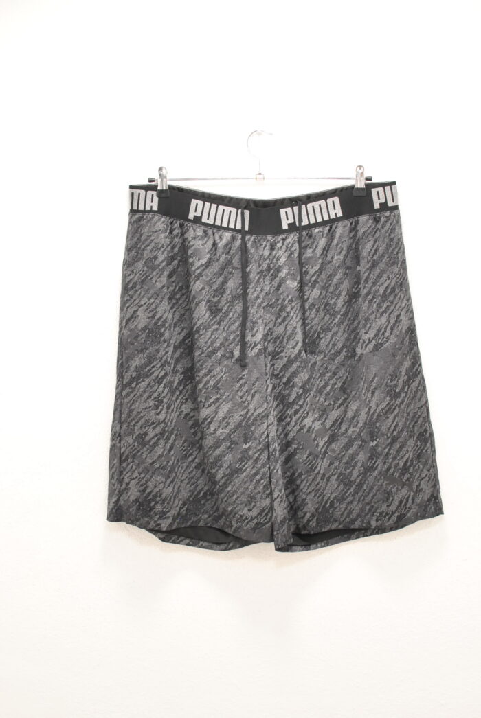 Puma pantalon scurt sport de barbati marimea XXL - imagine 1