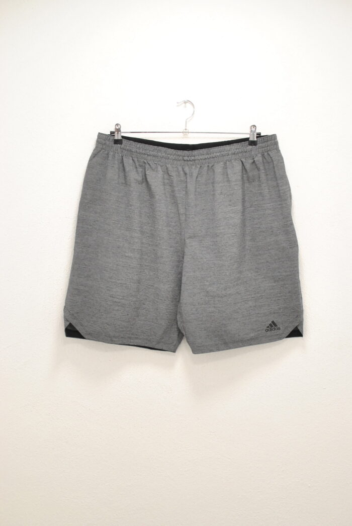 Adidas pantalon scurt sport de barbati marimea XXL - imagine 1