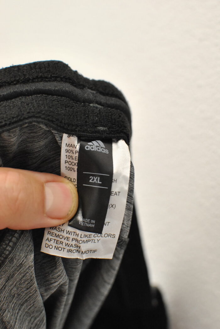 Adidas pantalon scurt sport de barbati marimea XXL - imagine 5