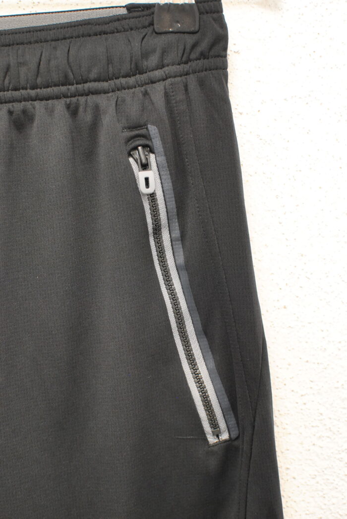 Adidas pantalon scurt sport de barbati marimea S/M - imagine 3