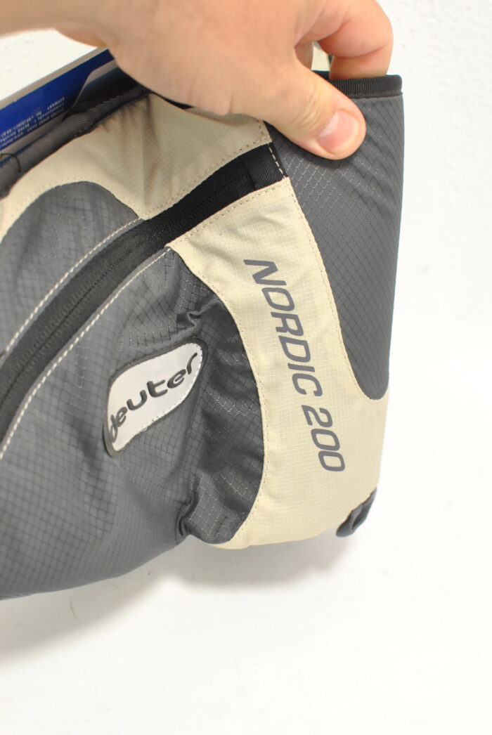 Deuter Nordic 200 borseta outdor de alergat model unisex - imagine 2