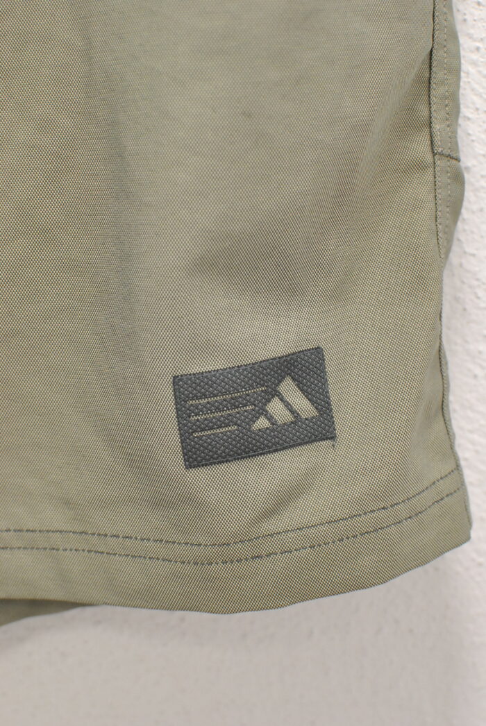 Adidas pantalon scurt de barbati marimea XXL - imagine 2