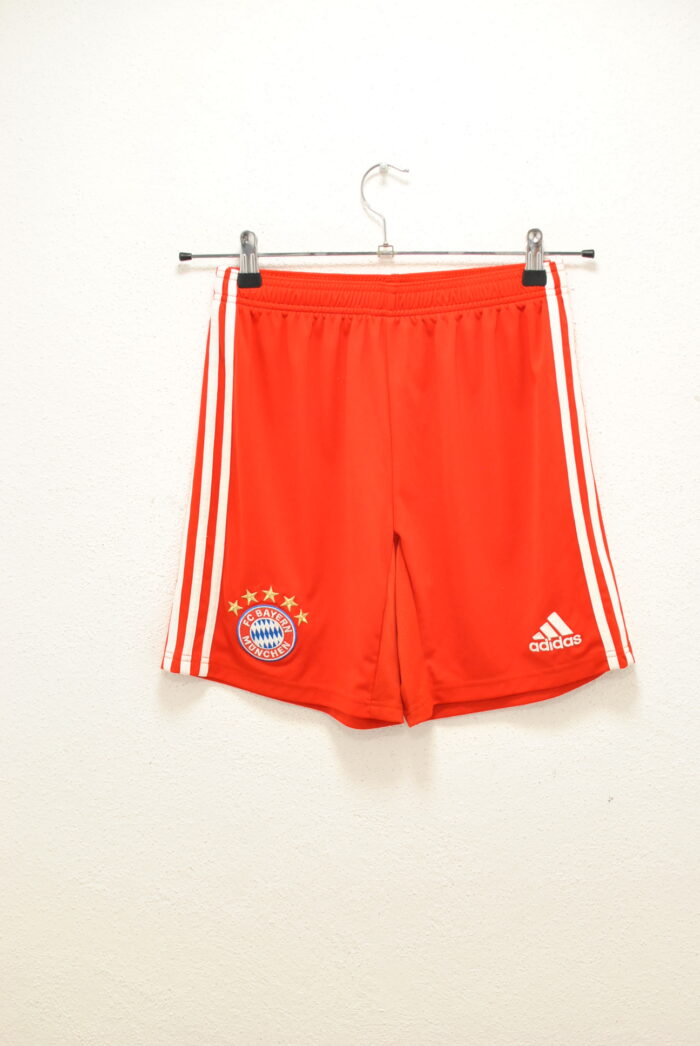 Adidas pantalon scurt sport de barbati marimea 176 sau 15-16 ani - imagine 1