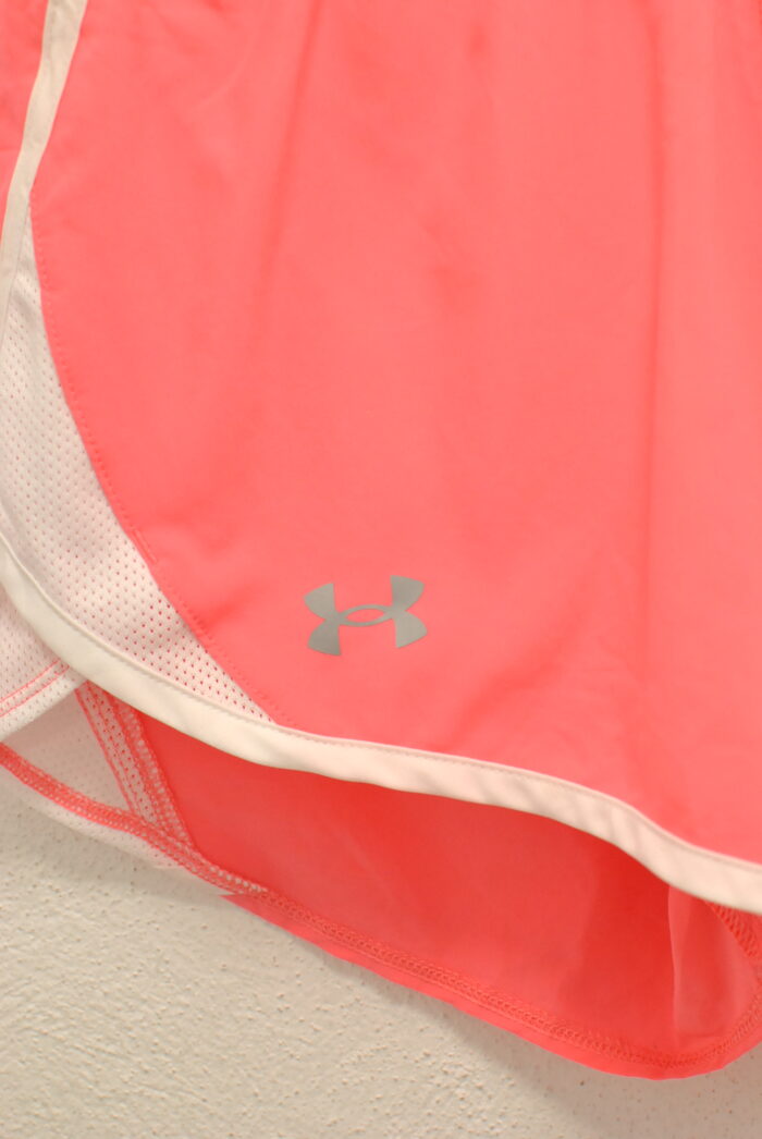 Under Armour pantalon scurt sport de femei marimea S - imagine 2