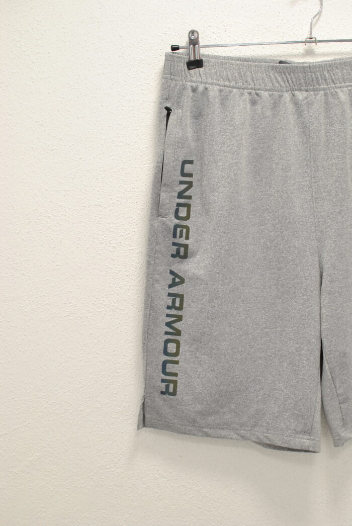 Under Armour pantalon scurt sport de barbati marimea XXL - imagine 3