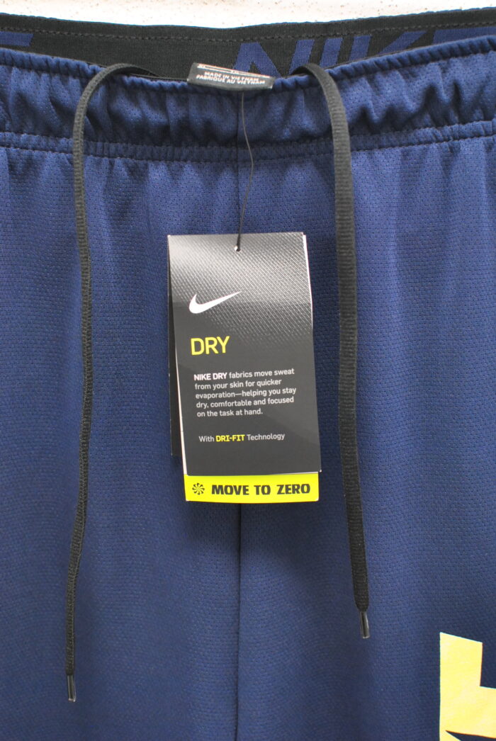 Nike pantalon scurt de barbati , pantalon sport marimea XL - imagine 3