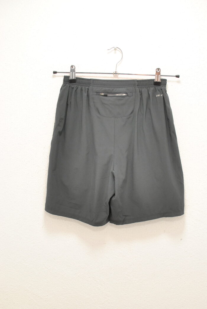 Nike pantalon scurt sport de barbati marimea S - imagine 4
