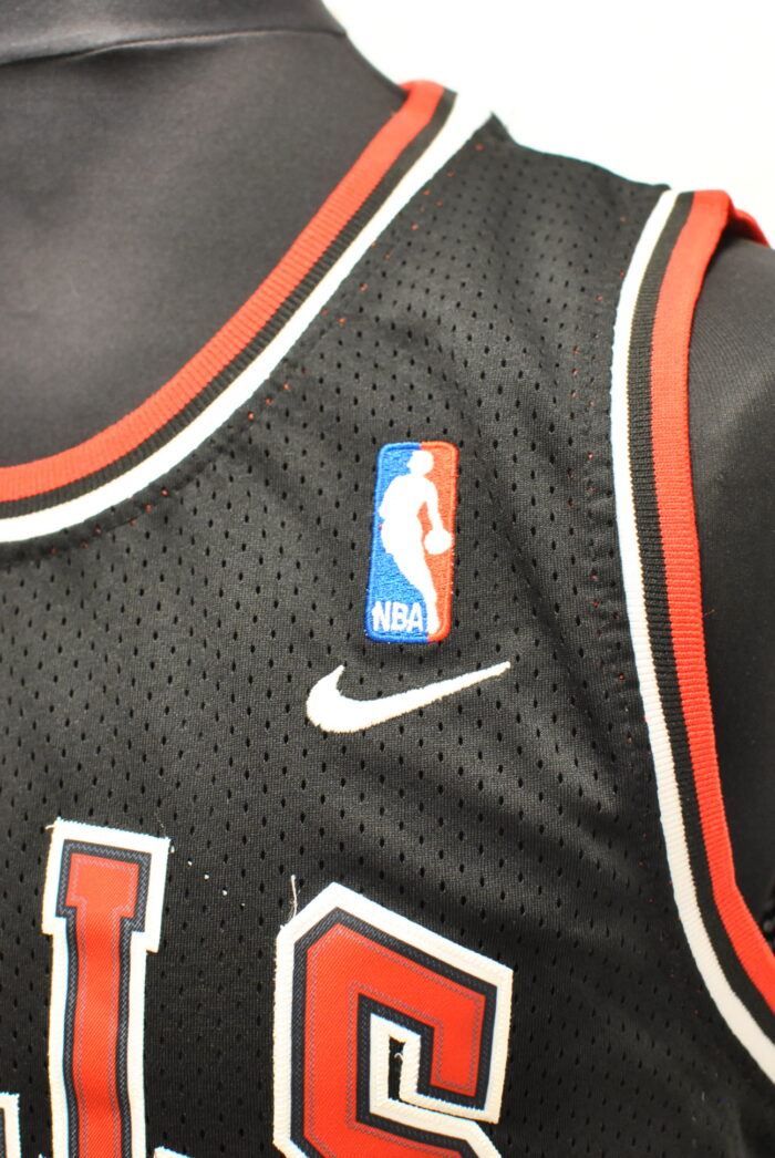 Nike Bulls - Jordan tricou sport de baschet , marimea S - imagine 3