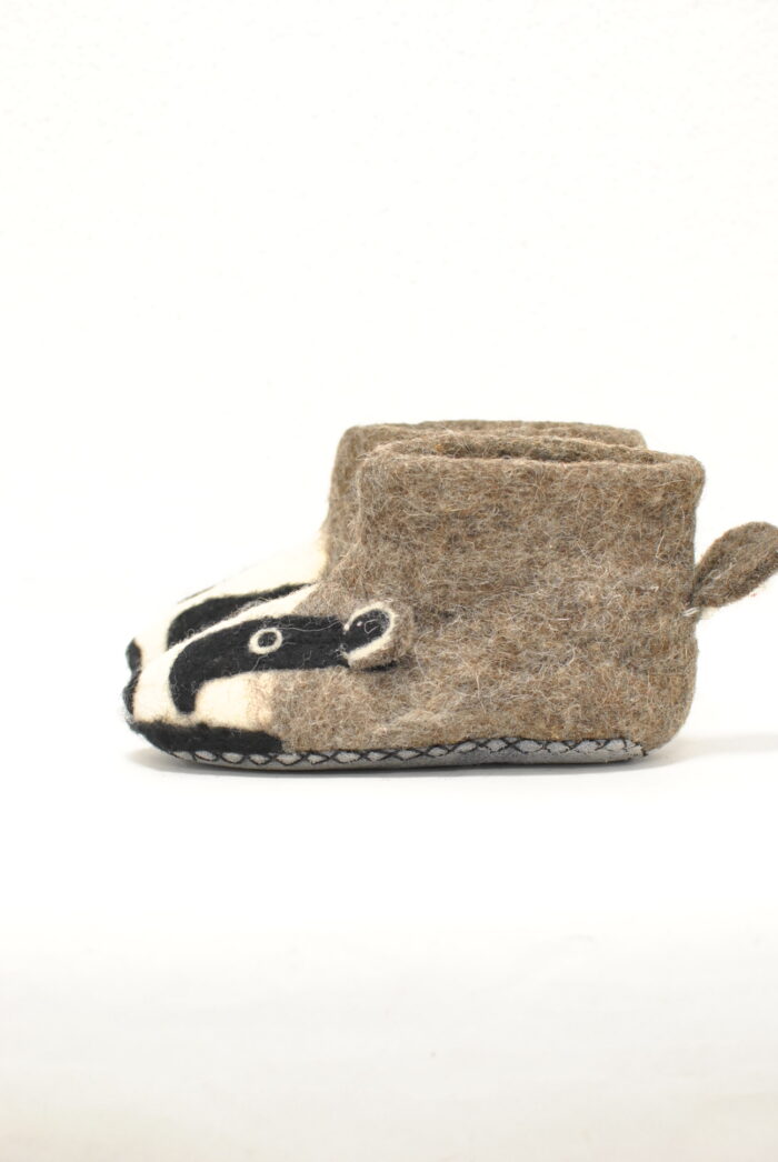 Botosei de lana realizati manual , handmade in Nepal , marime 16-17 cm - imagine 3