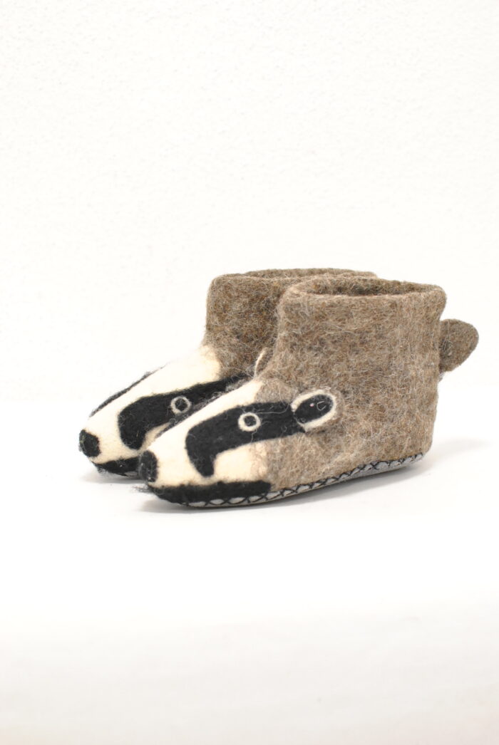 Botosei de lana realizati manual , handmade in Nepal , marime 16-17 cm - imagine 4
