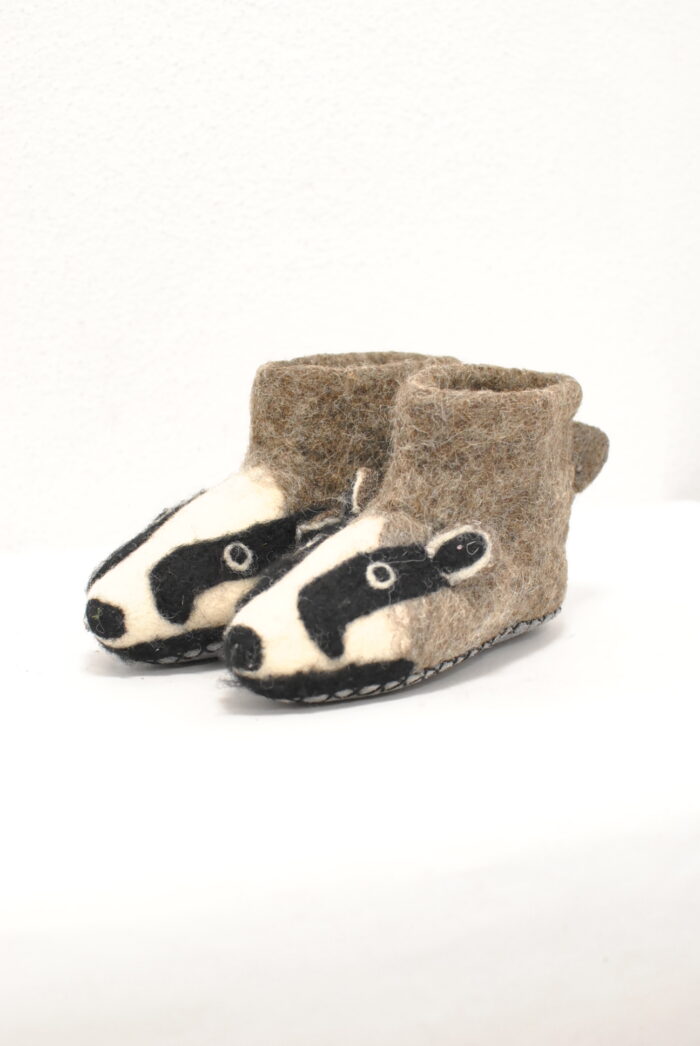 Botosei de lana realizati manual , handmade in Nepal , marime 16-17 cm - imagine 5