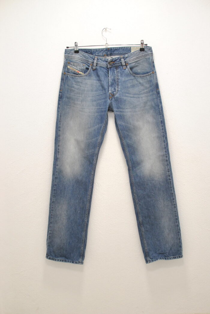Diesel Larkee blugi de barbati marimea 32 cu 32 - imagine 1