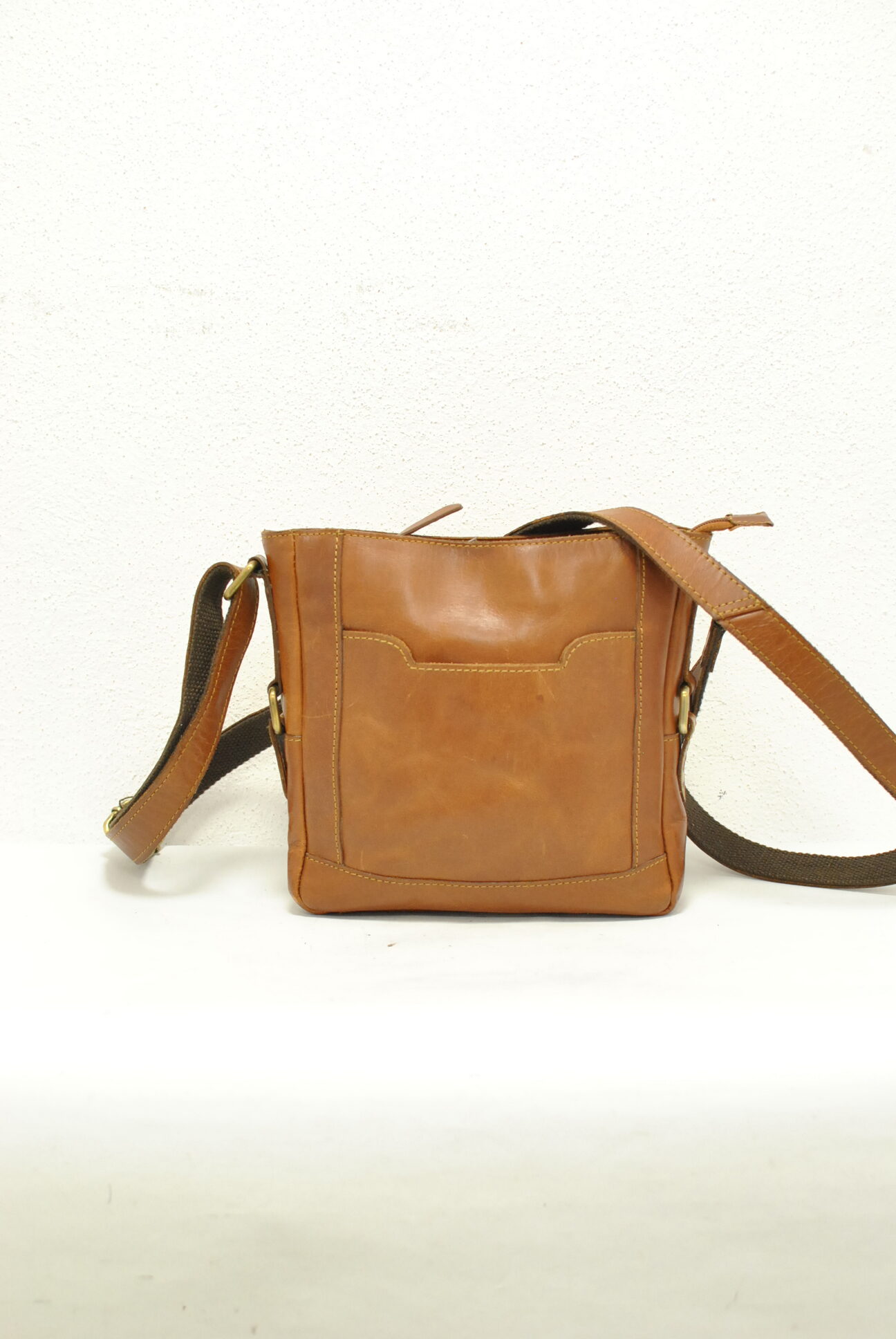 DSC_0109 Rugged Hide geanta de piele gen mesager pentru femei - imagine 1