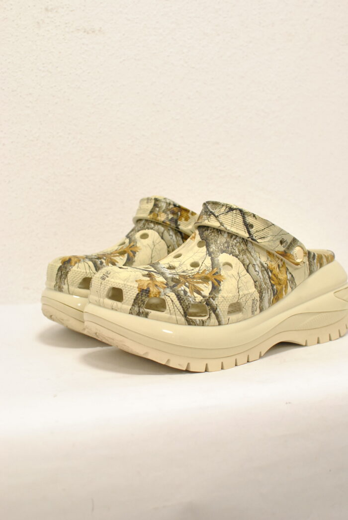 Crocs Mega Crush model unisex marimea W 10 / M 8 sau 27 cm - imagine 4