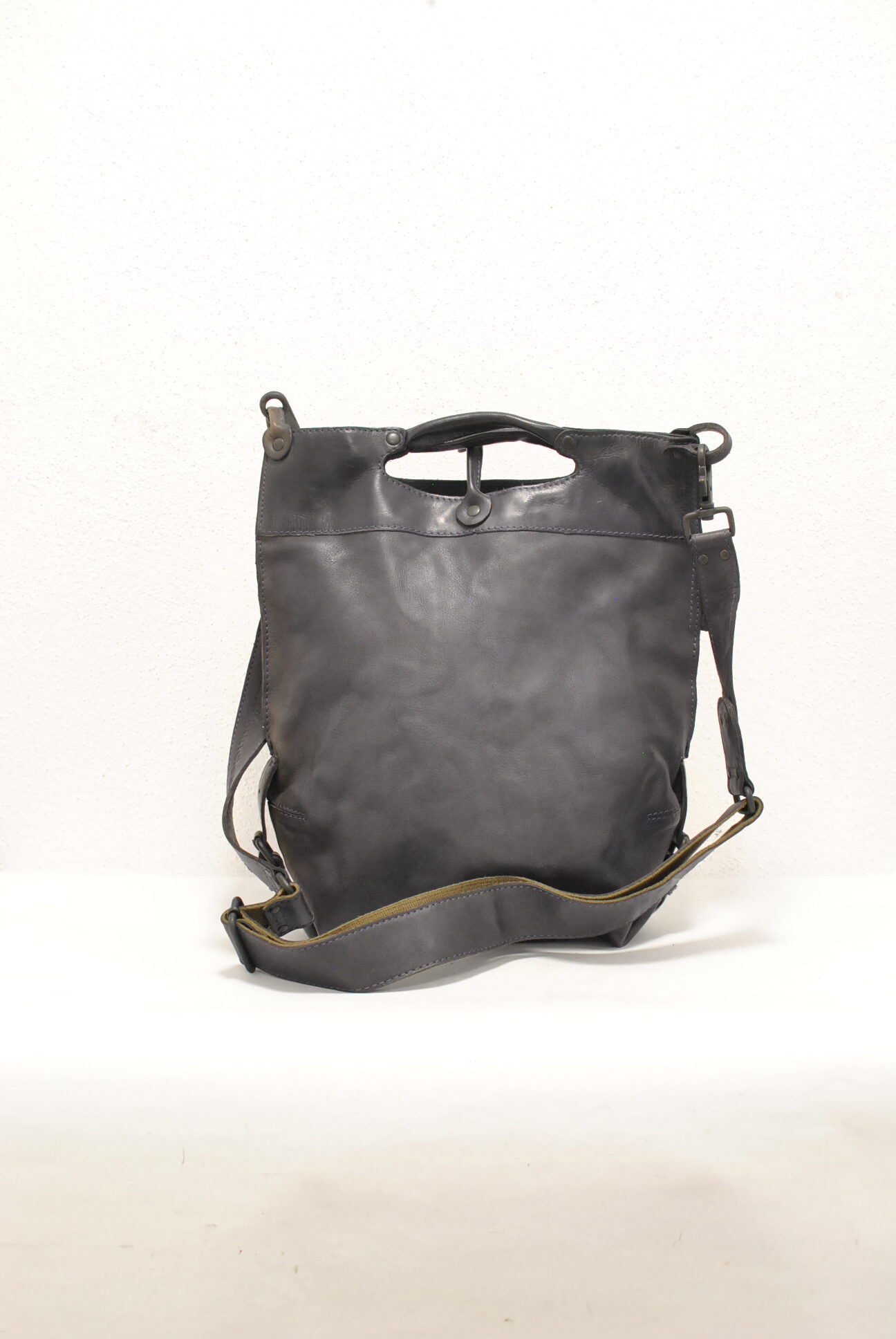 DSC_0237 Aunts & Uncles geanta mesager de piele pentru femei - imagine 1