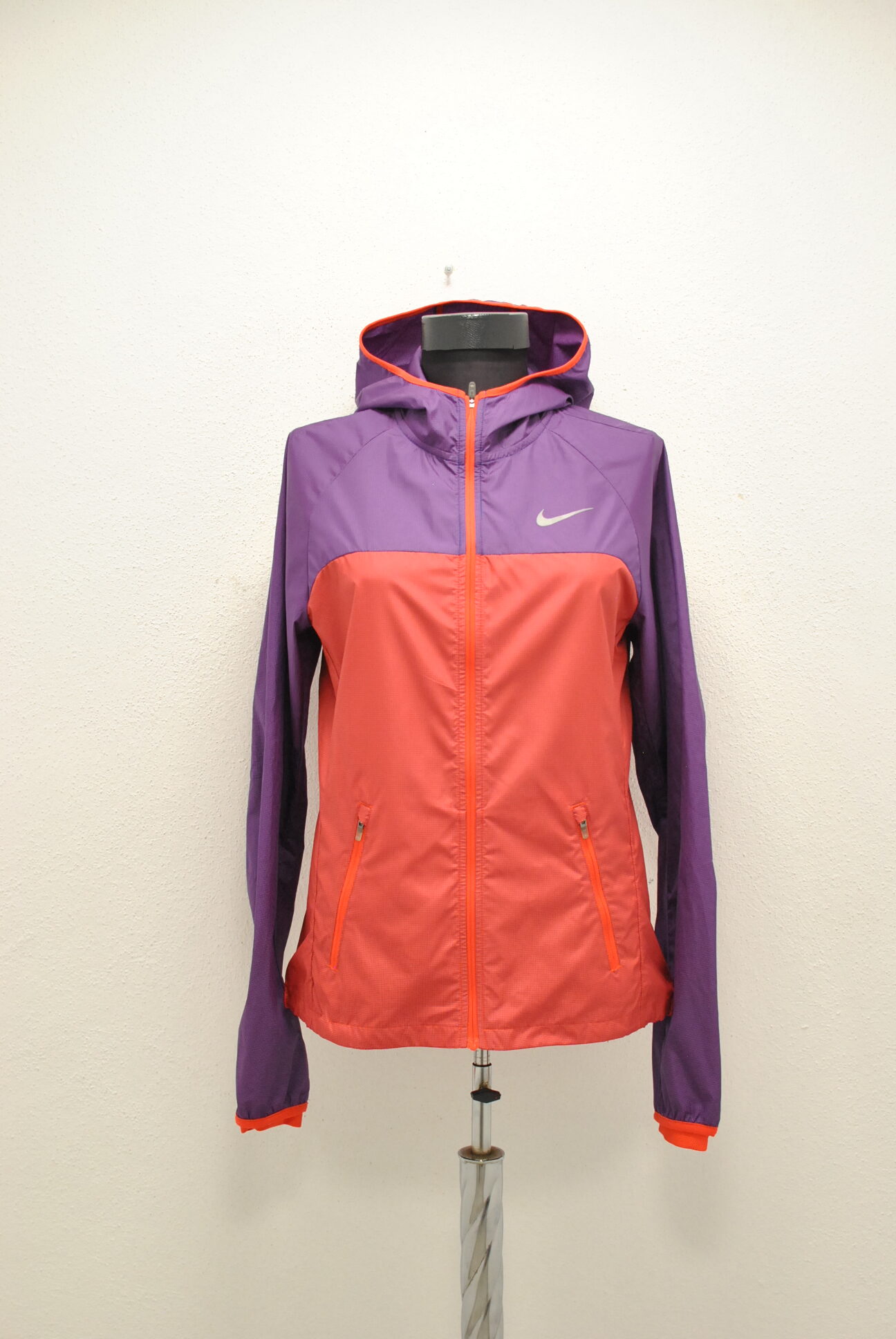 DSC_0617 Nike Running geaca de alergat pentru femei marimea S - imagine 1