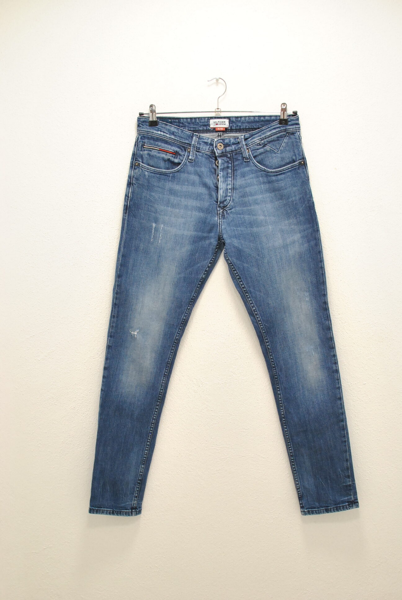 DSC_0050 Tommy Hilfiger Rea blug elastic slim fit de barbati marimea 31 cu 32 - imagine 1