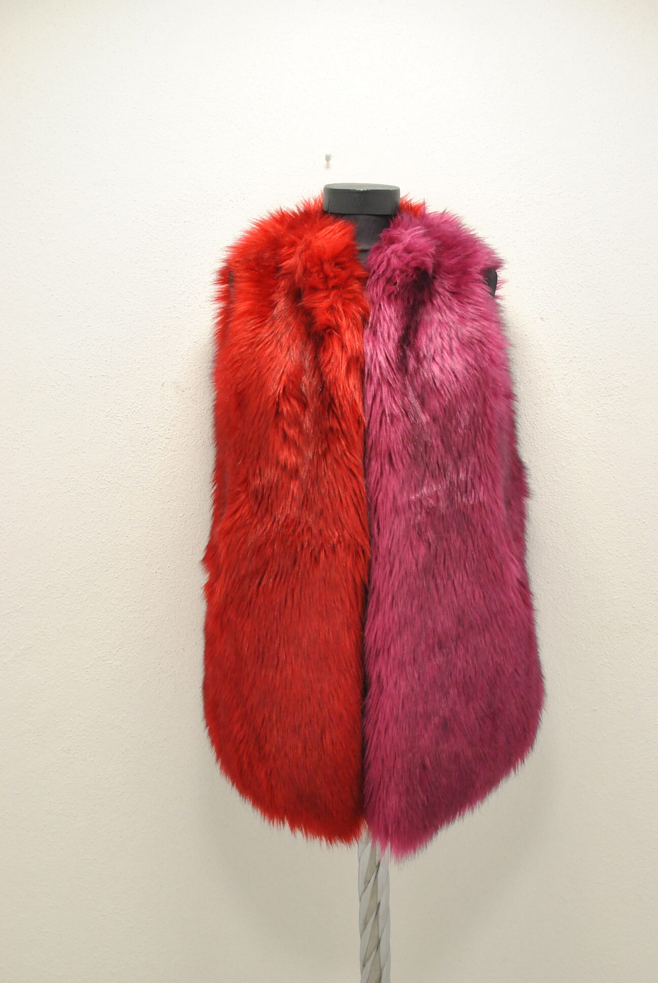 DSC_0342 Diesel Black Gold vesta de blana artificiala , marimea XS - imagine 1